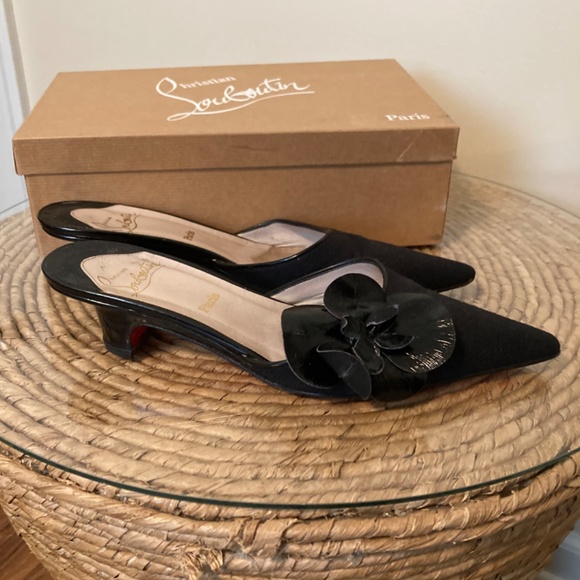 Genuine Christian Louboutin linen mules - Picture 2 of 3
